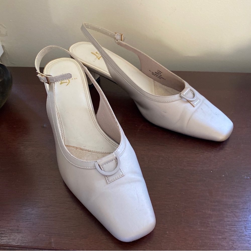 Ladies size 91/2 W Life Stride grey silk sling back pump